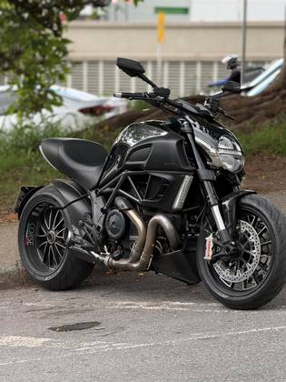 DUCATI DIAVEL CROMO 